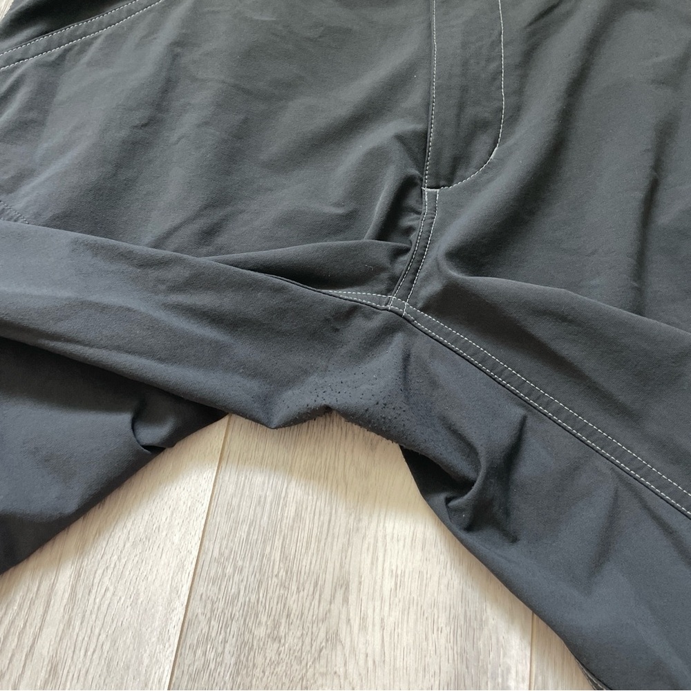 Kuhl Renegade Shorts 12" outdoor mens Gray (size 36) gorpcore dad hiking upf 50+ - Picture 6 of 8